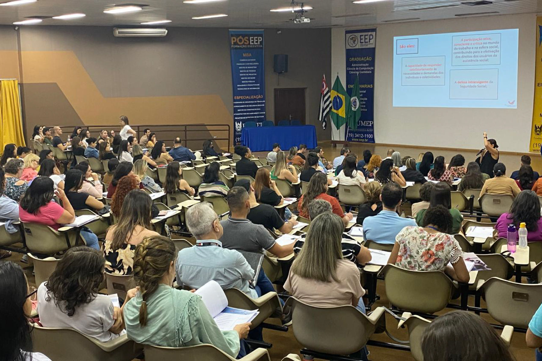 Capacitação O papel do CRAS e do CREAS na contrução da integralidade do atendimento no SUAS